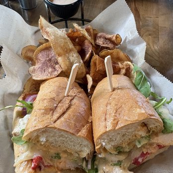 Full On Craft Eats & Drinks - Spicy Chicken Sandwich - Sandwiches Near Me - Annapolis, Maryland
