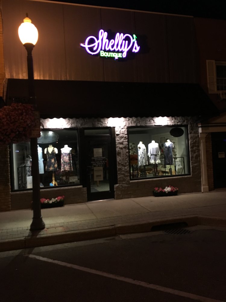 SHELLY’S BOUTIQUE Updated September 2024 126 Lewis St S, Shakopee