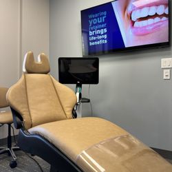 Barton Orthodontics - A private patient room.