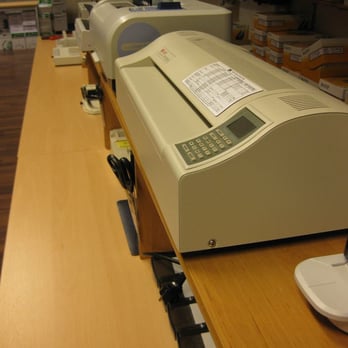 Copy Clara - Weiterverarbeitung, Laminieren, Kaschieren, Schneiden, Prägen - Printing Services Near Me - Berlin, BE