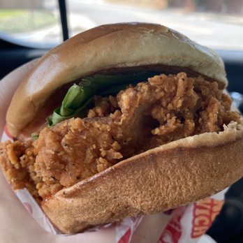 Jollibee - Spicy deluxe chicken sandwich - Filipino Near Me - West Covina, California Jollibee - Spicy deluxe chicken sandwich - Filipino Near Me - West Covina, California
