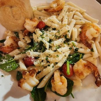 Crust Simply Italian - Shrimp pasta - Pizza Near Me - Gilbert, Arizona Crust Simply Italian - Shrimp pasta - Pizza Near Me - Gilbert, Arizona