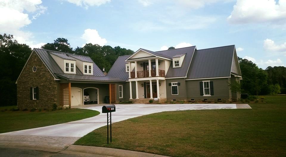 Slide of Whitt's Quality Roofing