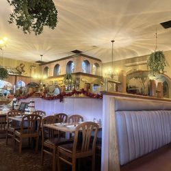 Four Brothers Pizza & Restaurant