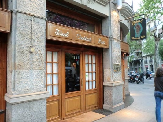 Ideal Cocktail Bar by null