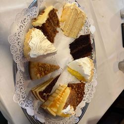 Lemp Mansion Restaurant & Inn - Dessert tray