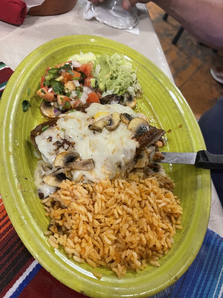 Mesquite Mexican Grill Logo