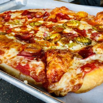 Elgin Park - Spicy Pizza Pie - Sports Bars Near Me - Tulsa, Oklahoma