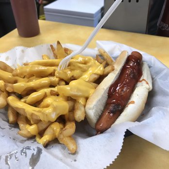 Poppy's Top Dog - New American Near Me - Chesapeake, Virginia Poppy's Top Dog - New American Near Me - Chesapeake, Virginia