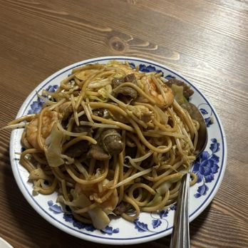 Foo Chow Restaurant - House Special Chow Mein   招牌炒面 - Chinese Near Me - Los Angeles, California