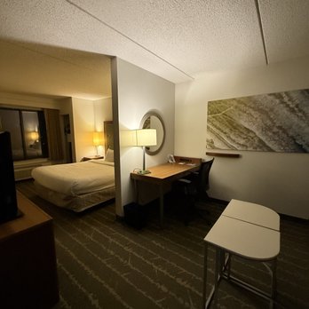 SpringHill Suites Hampton - Hotels Near Me - Hampton, Virginia SpringHill Suites Hampton - Hotels Near Me - Hampton, Virginia