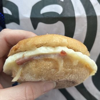 Starbucks - Reduced-Fat Turkey Bacon & Cage Free Egg White Sandwich - Coffee & Tea Near Me - Tempe, Arizona Starbucks - Reduced-Fat Turkey Bacon & Cage Free Egg White Sandwich - Coffee & Tea Near Me - Tempe, Arizona