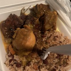 Boston Juicy Jerk - Jerk Chicken & curry chicken rice & peas