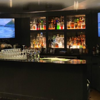 Come Monday Cafe - Beautiful bar; currently only open for take-out - Cafes Near Me - Palm Spring, California