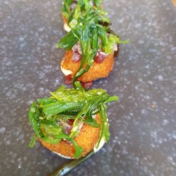Occhiali - Croquetas de Kimchi con atún rojo y alga wakame