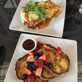 Perch - French Toast and Huevos Rancheros - Lounges Near Me - Los Angeles, California Perch - French Toast and Huevos Rancheros - Lounges Near Me - Los Angeles, California