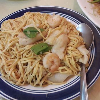 Yong’s Kitchen - Seafood E-mein - Cantonese Near Me - Honolulu, Hawaii Yong’s Kitchen - Seafood E-mein - Cantonese Near Me - Honolulu, Hawaii