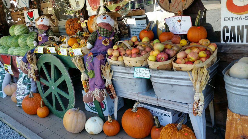 PR MOORE PRODUCE Updated September 2024 213 W Main St, Biscoe