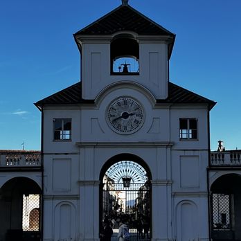 La Venaria Reale - Landmarks & Historical Buildings Near Me - Venaria Reale, TO La Venaria Reale - Landmarks & Historical Buildings Near Me - Venaria Reale, TO