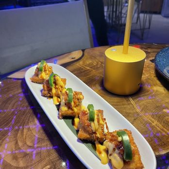 Mandrake Rooftop - Crispy rice cakes with spicy tuna - Sushi Bars Near Me - Columbus, Ohio