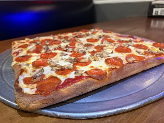 Buon Gusto Pizzeria & Grill by null