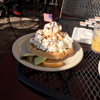 Joe's Diner - Ice cream waffle Sunday - Diners Near Me - Naples, Florida Joe's Diner - Ice cream waffle Sunday - Diners Near Me - Naples, Florida