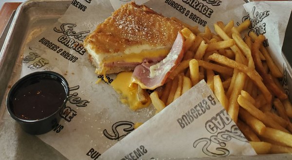 Sickies Garage Burgers & Brews by null