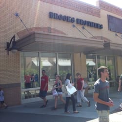 Brooks Brothers Factory Outlet