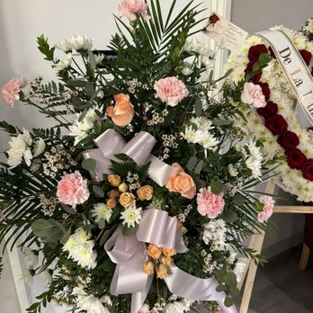 Memorial Funeral Services - Flowers from guest and loved ones - Cremation Services Near Me - Hemet, California