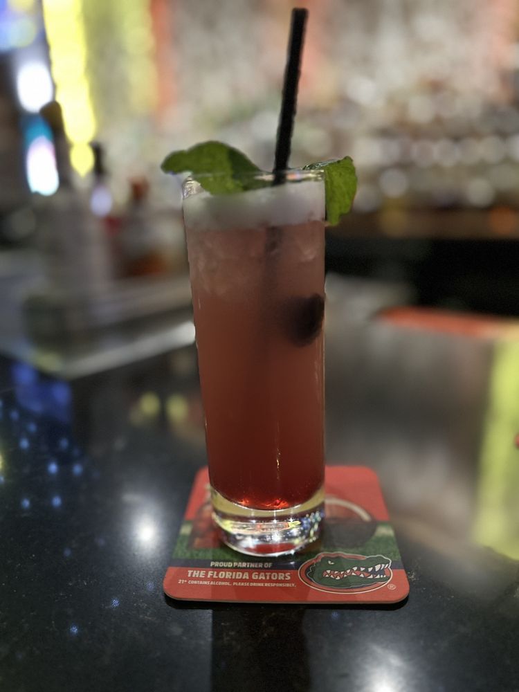 Fluid Lounge Image