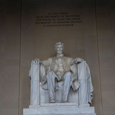 Lincoln Memorial by null
