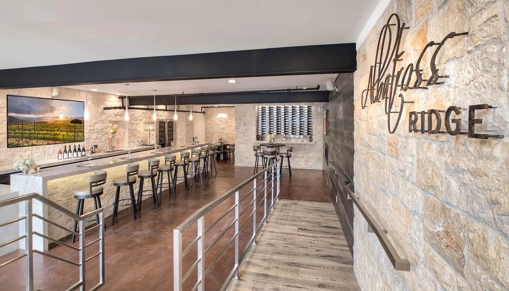 ALBATROSS RIDGE TASTING ROOM CARMEL BY THE SEA Updated September 2024 267 Photos & 358