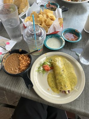 Chuy's by null
