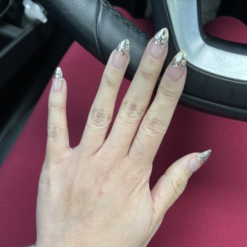 Tommy Barber & Nail Spa - Nail Technicians Near Me - Everett, Washington Tommy Barber & Nail Spa - Nail Technicians Near Me - Everett, Washington