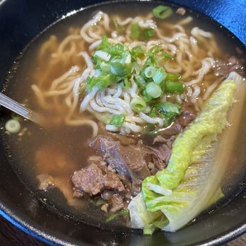 Dough Zone Dumpling House - University District - Beef Stew Noodle Soup - Chinese Near Me - Seattle, Washington Dough Zone Dumpling House - University District - Beef Stew Noodle Soup - Chinese Near Me - Seattle, Washington