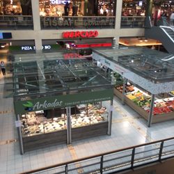 Mercado - Different market stands
