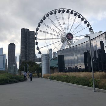 Navy Pier - Landmarks & Historical Buildings Near Me - Chicago, Illinois