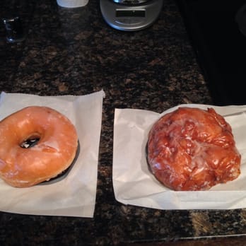 Top Pot Doughnuts - Glazed yeast and Apple Fritter! - Bakeries Near Me - Seattle, Washington Top Pot Doughnuts - Glazed yeast and Apple Fritter! - Bakeries Near Me - Seattle, Washington