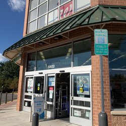 Walgreens - Exterior