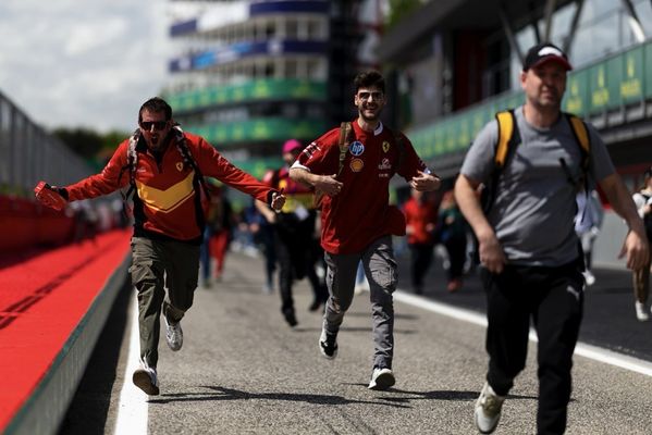 Autodromo Enzo e Dino Ferrari by null