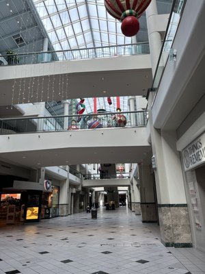 Emerald Square Mall by null