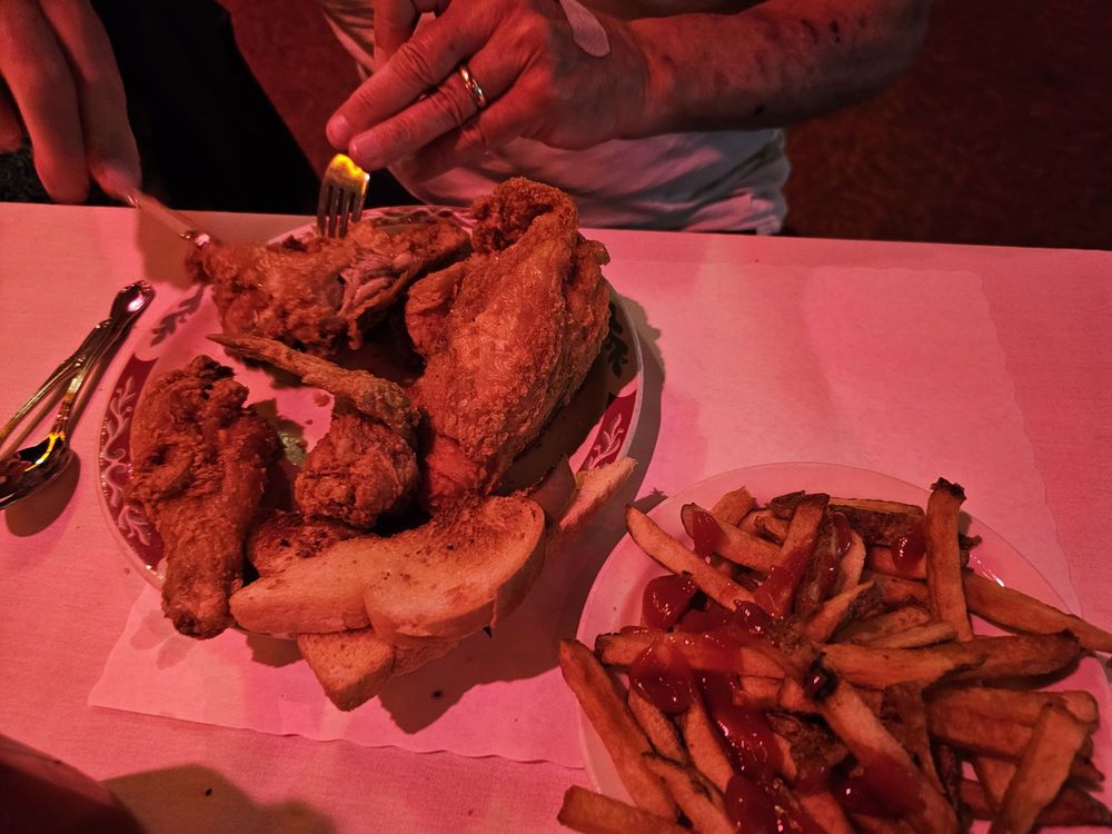 LEHMAN’S SUPPER CLUB AND LOUNGE Updated May 2024 28 Photos & 65