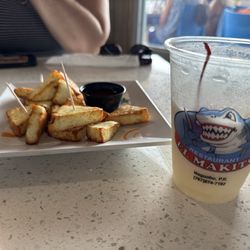 El Makito - Queso frito and pińa colada