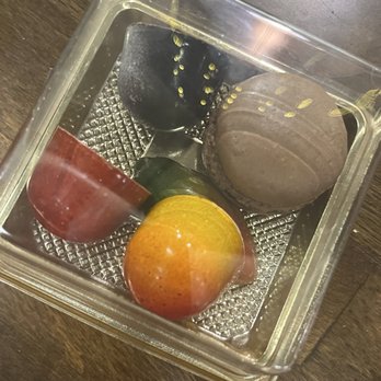 Parlott - Chocolates - Desserts Near Me - Boston, Massachusetts