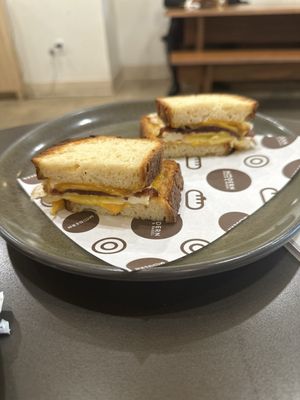 Modern Bread and Bagel by null