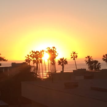 Duke's La Jolla - Sunset - New American Near Me - La Jolla, California