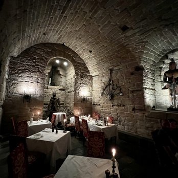 Dalhousie Castle Hotel - The dungeon restaurant - Hotels Near Me - Edinburgh, MLN