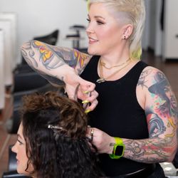 Lumos Nox Salon - Hair by @twyllabroad