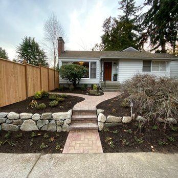 Pacifica Landscapes - Finished product (sidewalk view) - Landscaping Near Me - Seattle, Washington Pacifica Landscapes - Finished product (sidewalk view) - Landscaping Near Me - Seattle, Washington