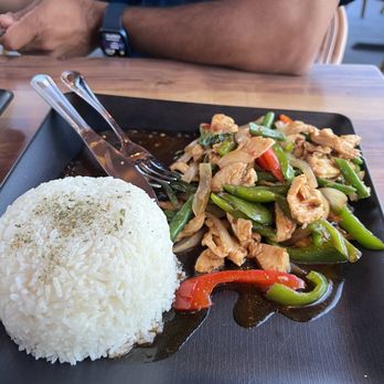 Rickshaw Thai Kitchen - Thai Near Me - Alpharetta, Georgia
